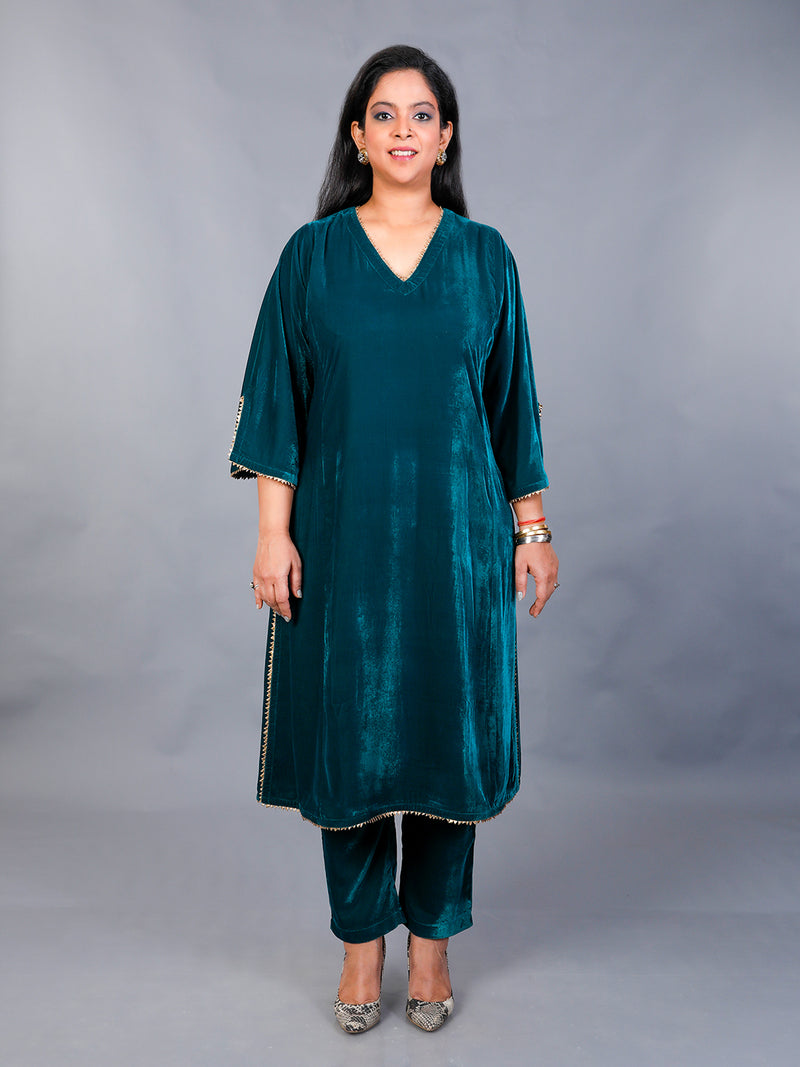 Teal velvet choga style kurta with loose sleeves with matching pants, Set of 2.
