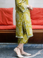 Green Cotton Print Kurta and Lace Details  with Short Petal Pant 3 pc Set With Dupatta