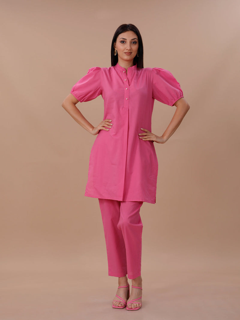 Pink Cotton Kurta With Puff Sleeves Paired With Straight Pants