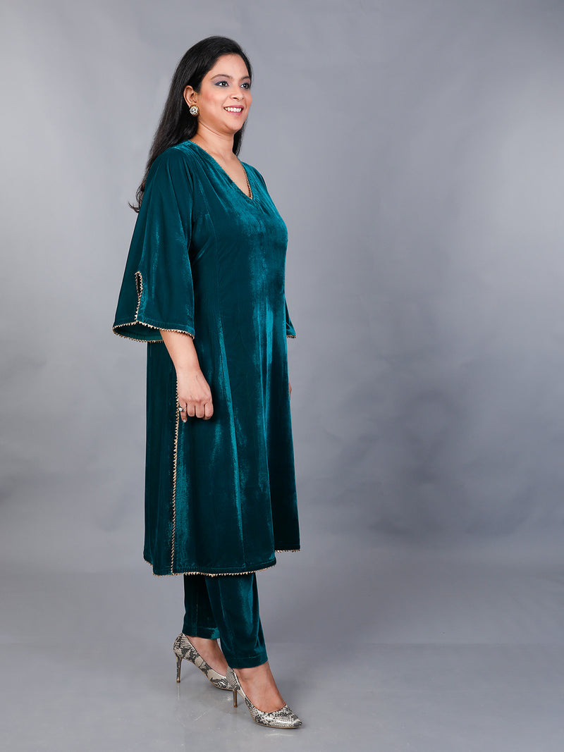 Teal velvet choga style kurta with loose sleeves with matching pants, Set of 2.