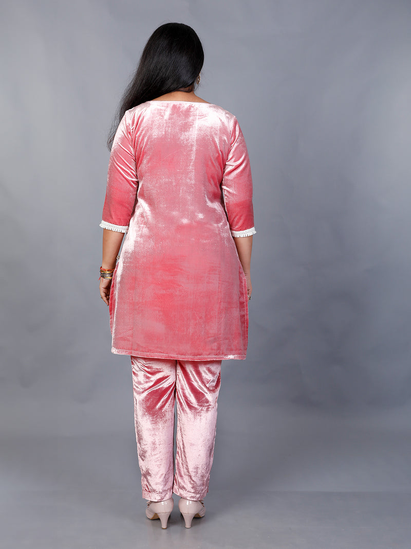 Rose pink velvet short kurta with lace embellishment and matching straight pants, Set of 2.