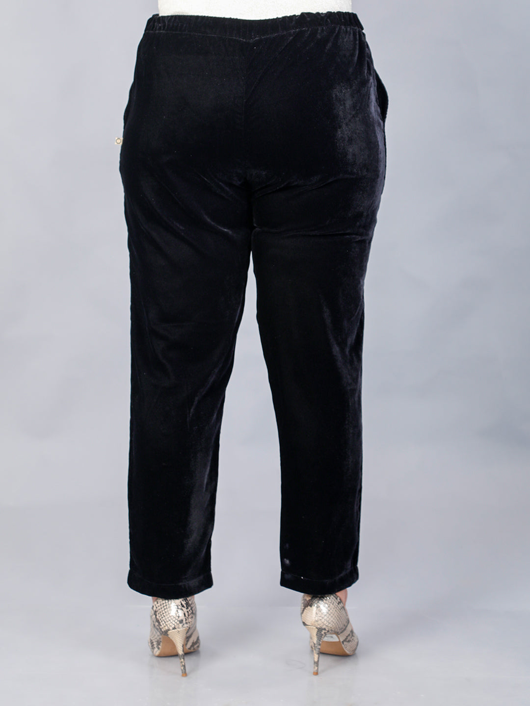 Black velvet straight pants – Fabnest