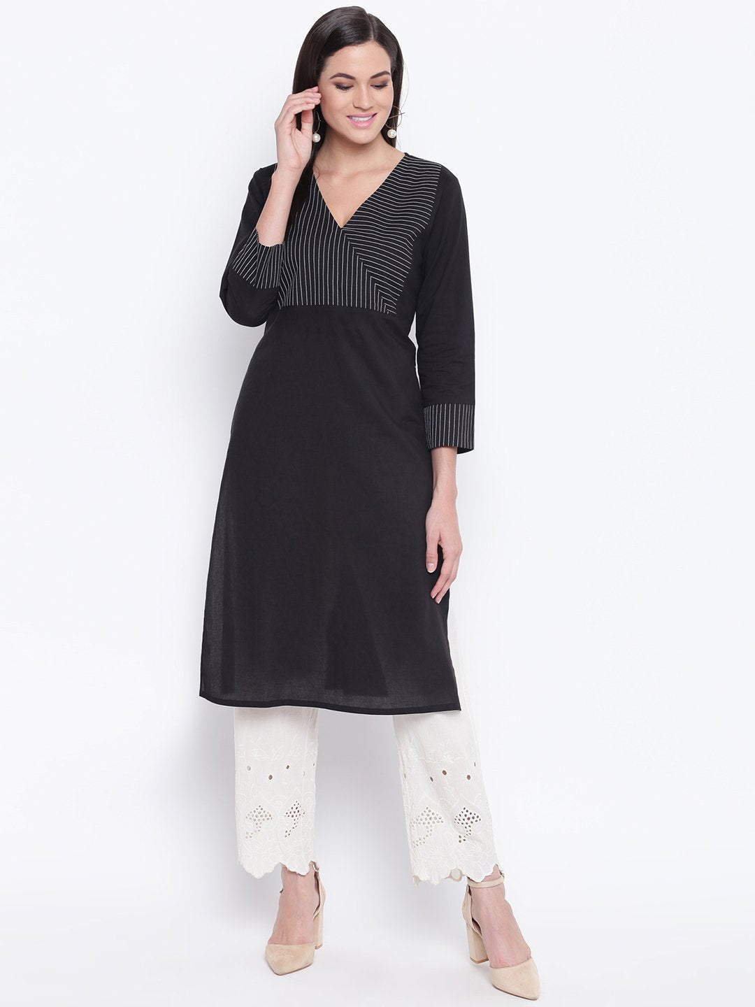 Likha Black Straight Kurta wth Gold couching on V Neck: Buy Likha Black  Straight Kurta wth Gold couching on V Neck Online at Best Price in India |  Nykaa